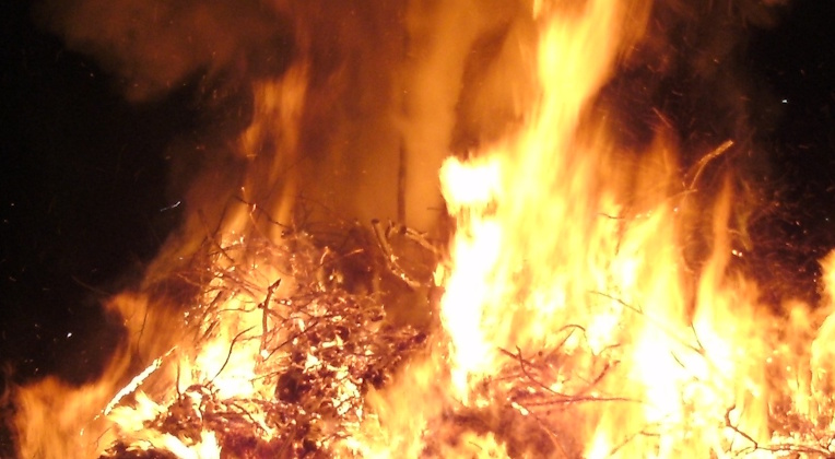 Osterfeuer (2)